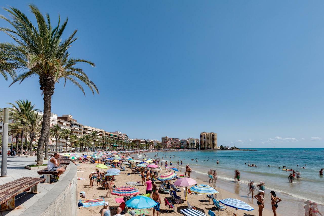 Apartament Caballero De Rodas Torrevieja Kültér fotó